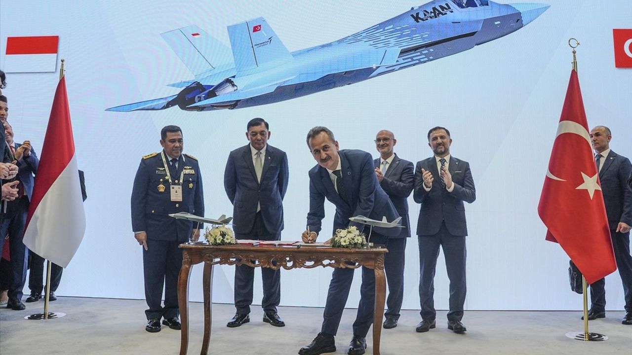 Endonezya'ya 48 KAAN Uçağı Satış Sözleşmesi İmzalandı