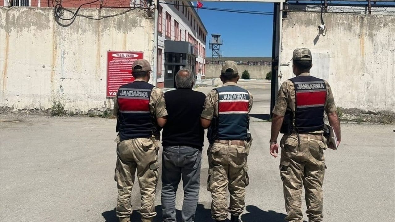 Erzurum'da 100 Aranan Kişi Jandarma Tarafından Yakalandı