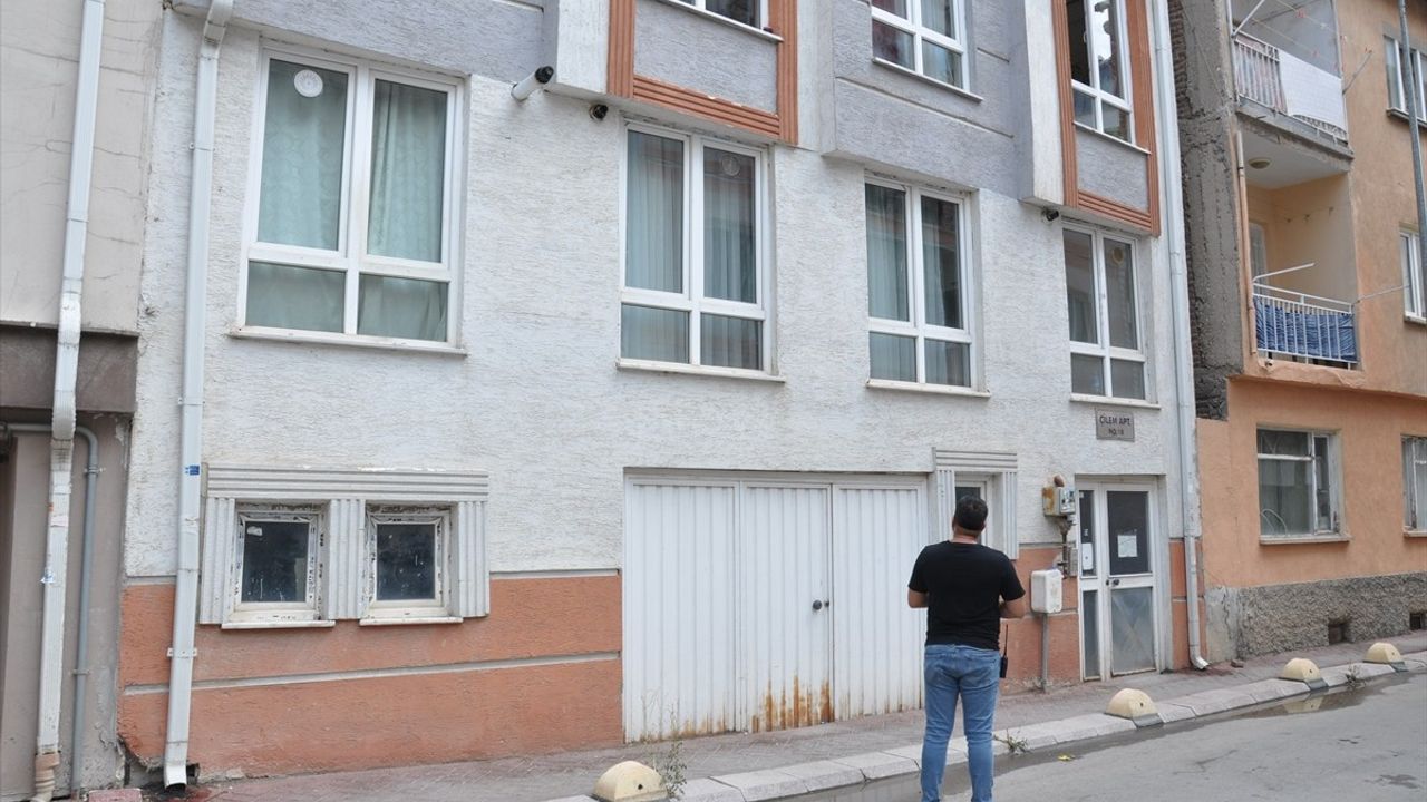 Eskişehir'de Kız Arkadaşını Öldüren Zanlı Tutuklandı
