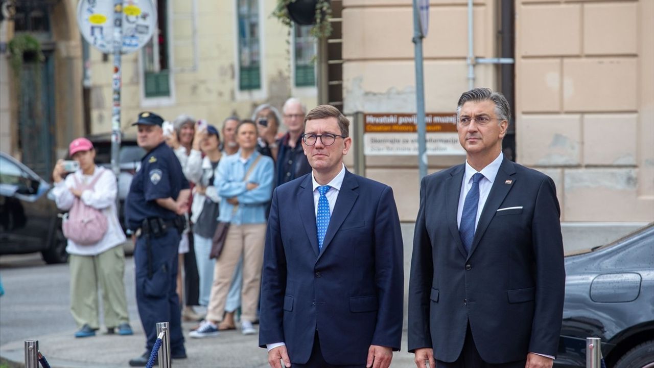 Estonya Başbakanı Michal, Rusya'nın NATO Üyeliği Üzerindeki İddialarını Reddetti