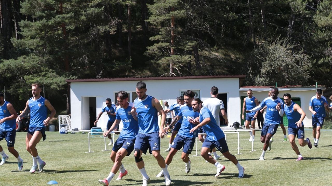 Eyüpspor'un Bolu'daki Üçüncü Etap Kamp Çalışmaları Başladı