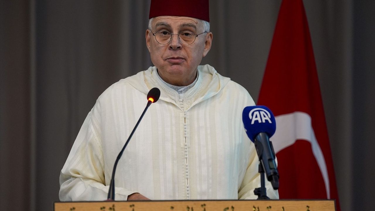 Fas'ın Kralı 6. Muhammed'in Tahta Çıkışının 26. Yılı Kutlandı