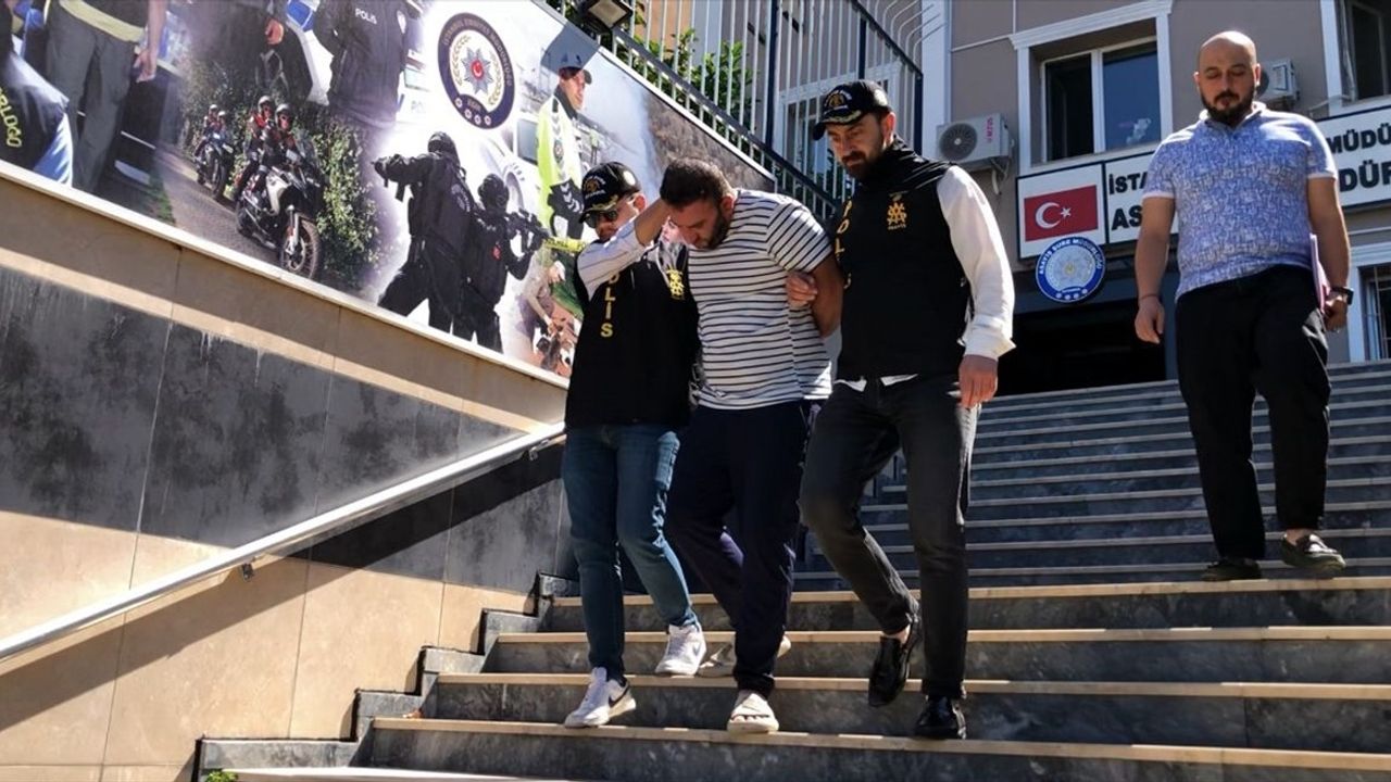 Fatih'te Kuyumcudan 24 Milyon Liralık Altın Hırsızlığı