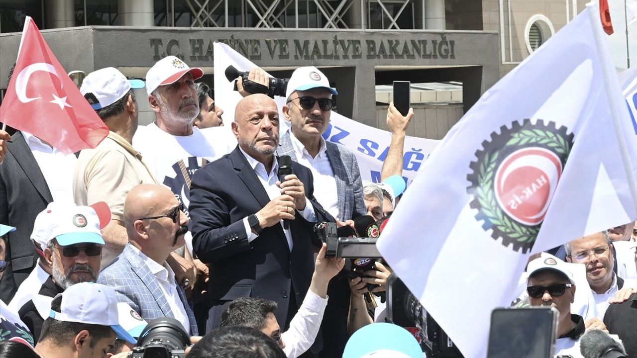 HAK-İŞ Başkanı Arslan, Kamu İşçilerinin Zam Taleplerini Dile Getirdi