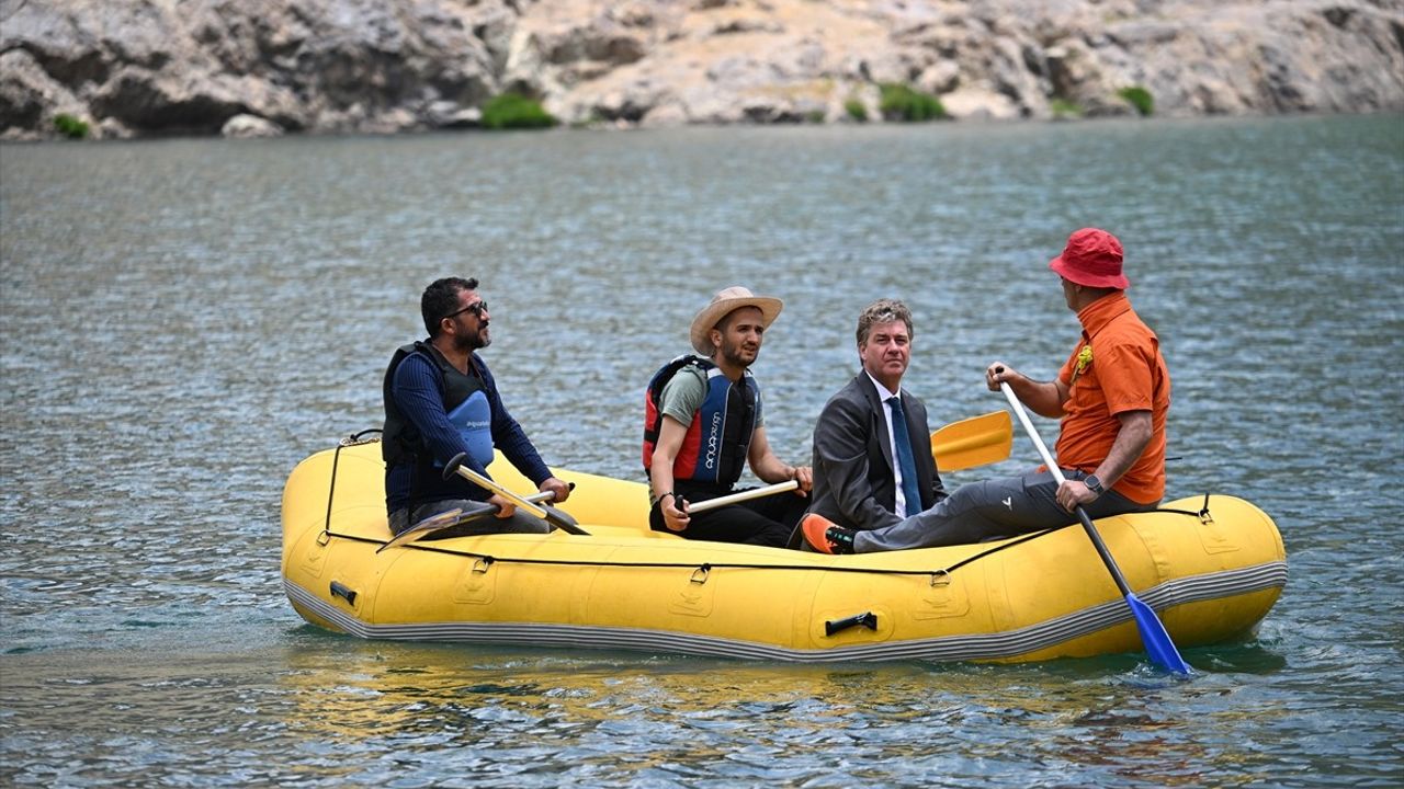 Hakkari'de Turizm Yatırımları Hızlanıyor