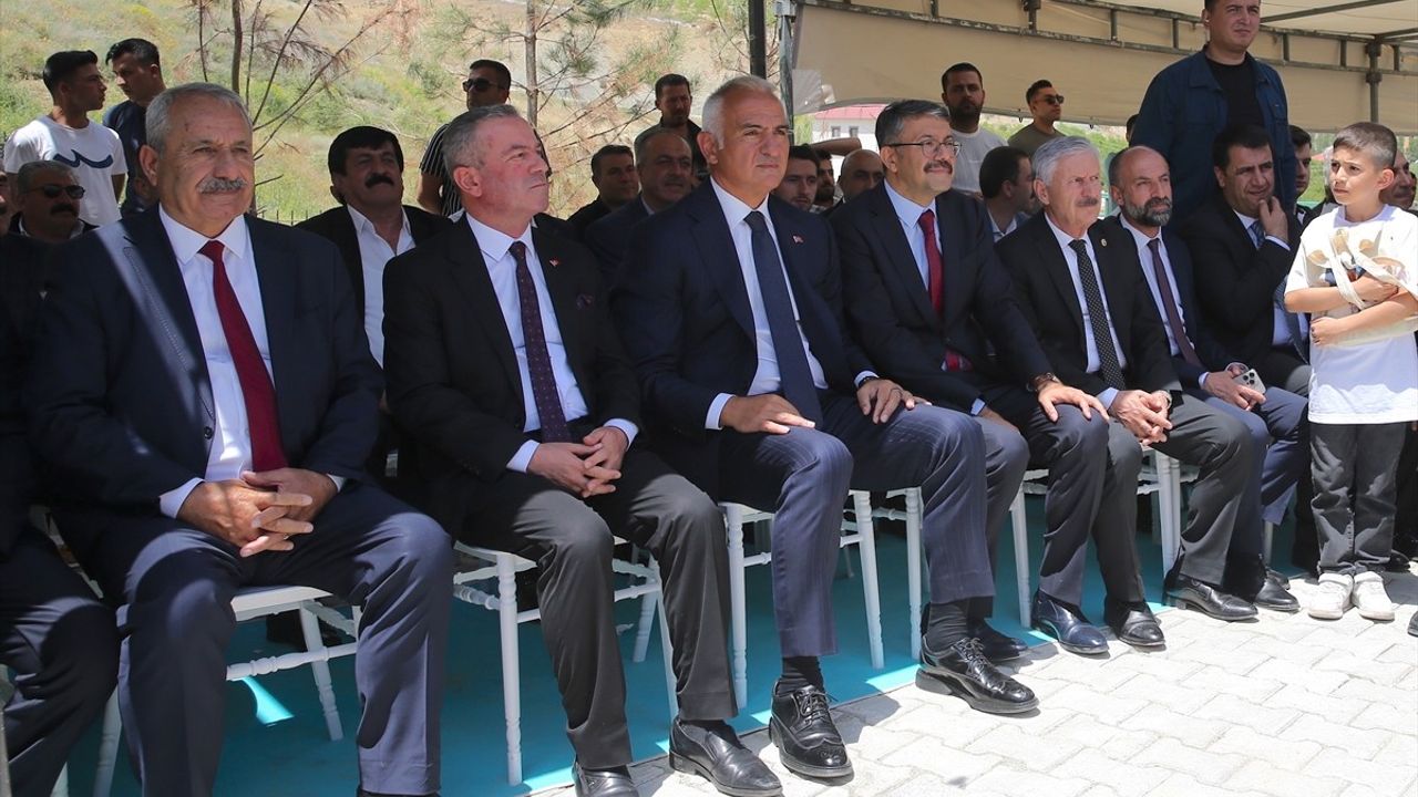 Hakkari'de Yeni Bir Kütüphane Açıldı