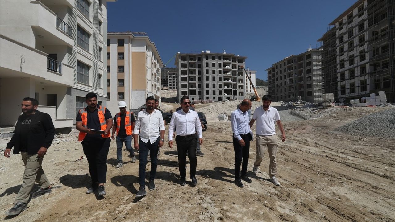 Hatay'da Afet Konutları ve Sosyal Alanlar İnşaatı Devam Ediyor