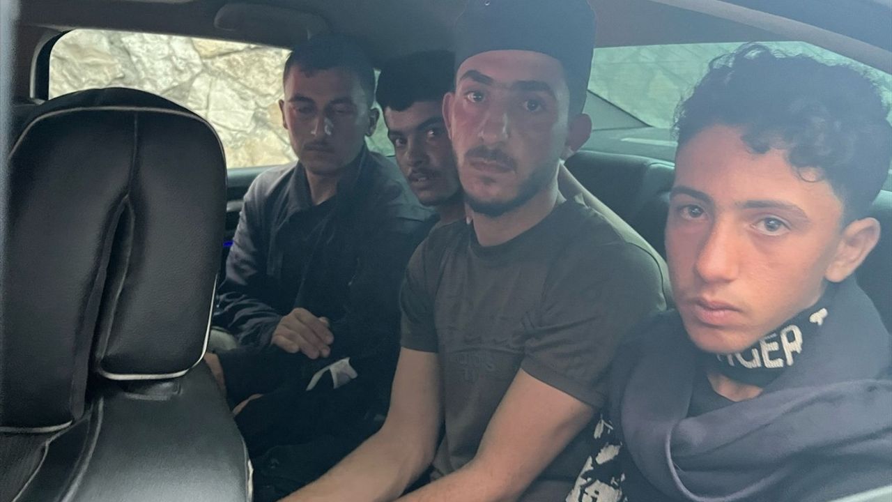 Hatay'da Göçmen Kaçakçılığı Operasyonu: 3 Tutuklama
