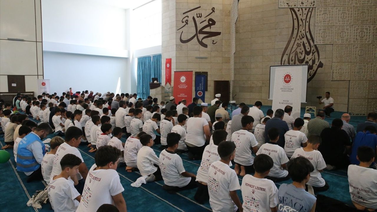 Hatay'da Ortaokul Öğrencilerinin Cami Buluşması
