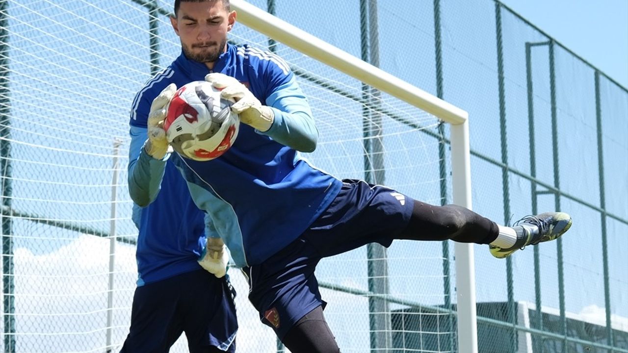 Hatayspor Erzurum'da Kamp Çalışmalarına Devam Ediyor