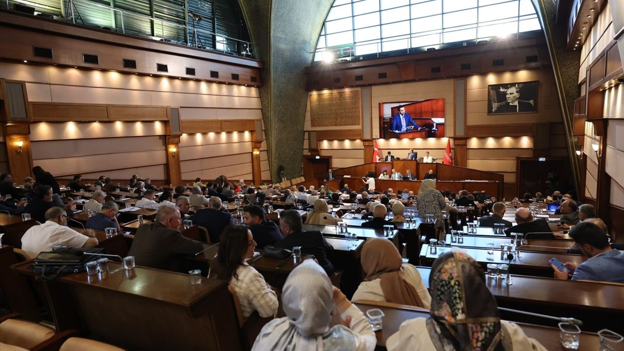 İBB Meclisi'nde Bütçe Yönetimi Üzerine Soru Önergesi