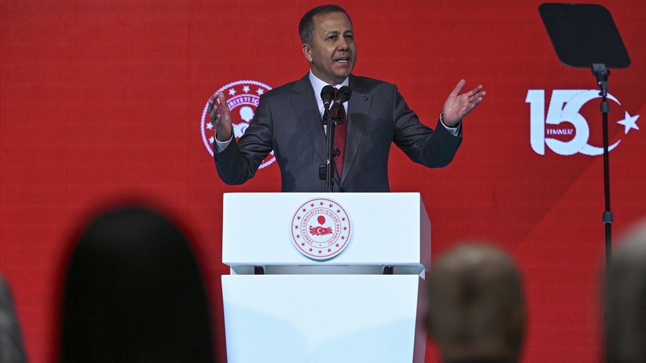 İçişleri Bakanı Yerlikaya: 'FETÖ'nün İni Başlarına Yıkılacak'