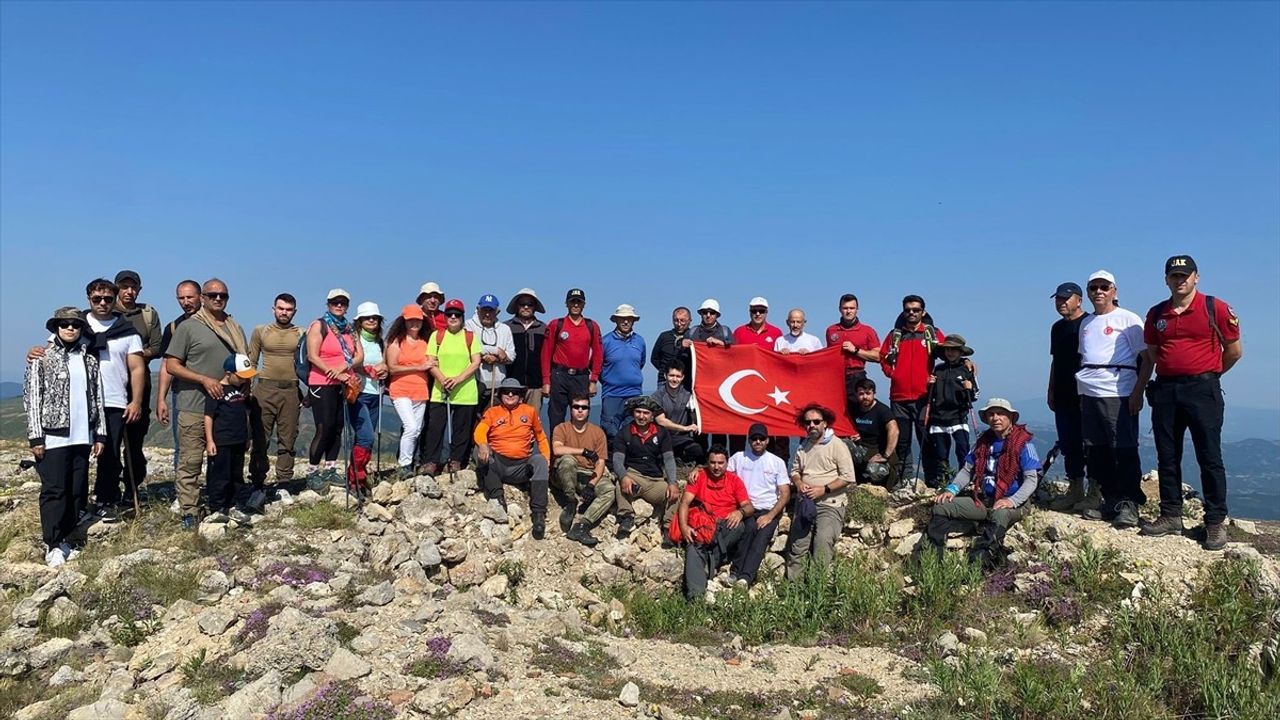 Ilgaz Dağı'nda 15 Temmuz'ı Anma Tırmanışı