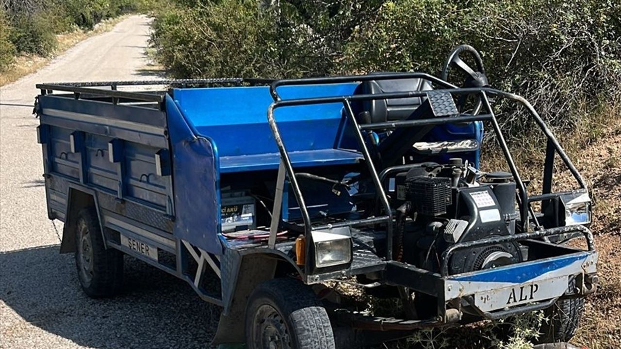 Isparta'da Tarım Aracı Devrildi: 1 Ölü, 3 Yaralı