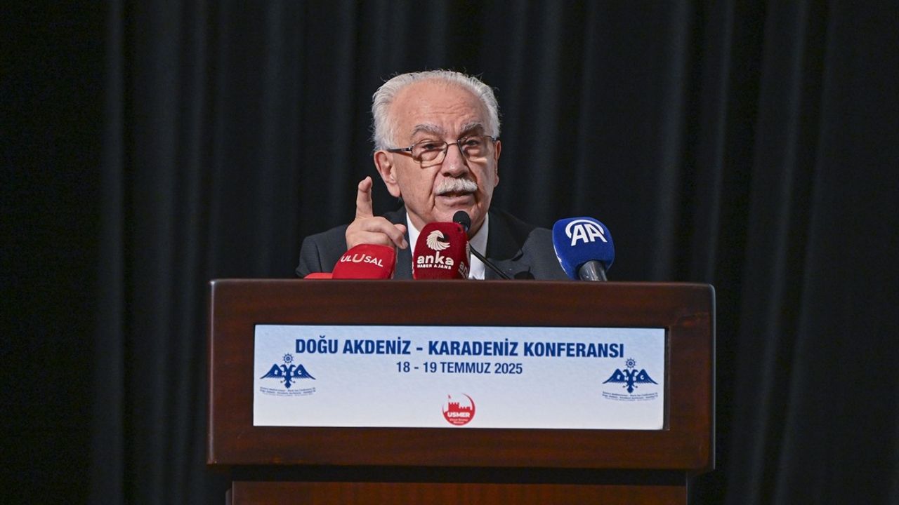 İstanbul'da Doğu Akdeniz-Karadeniz Konferansı Başladı