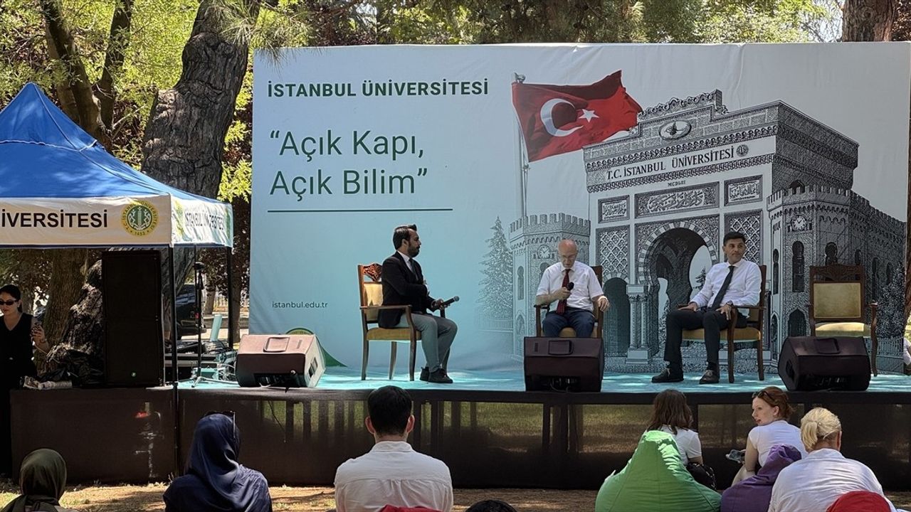 İstanbul Üniversitesi Ailece Tercih Günleri Başladı
