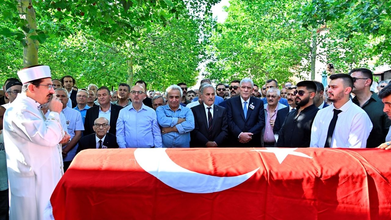 İYİ Parti Genel Başkanı Dervişoğlu, Ulvi Batu'nun Cenaze Törenine Katıldı