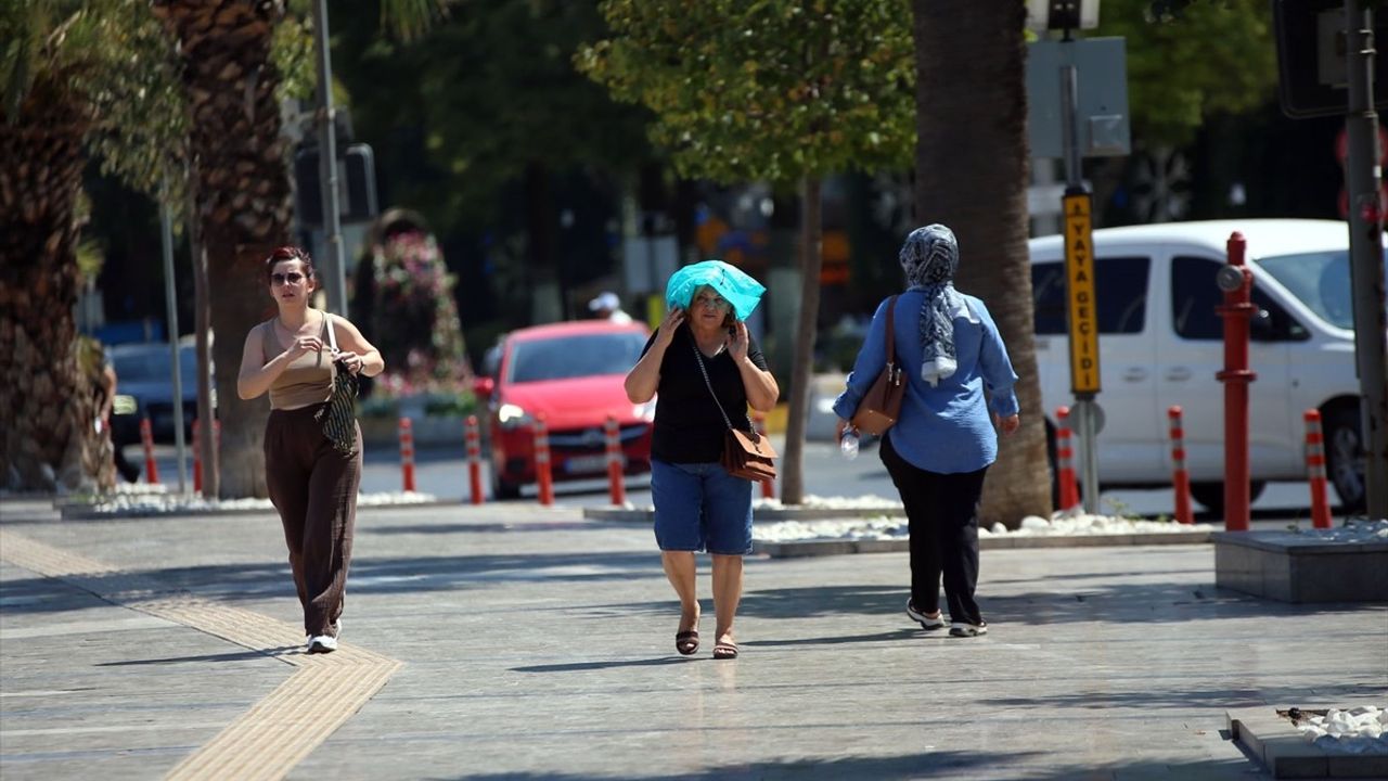 İzmir ve Aydın'da Etkileyici Sıcak Hava Koşulları