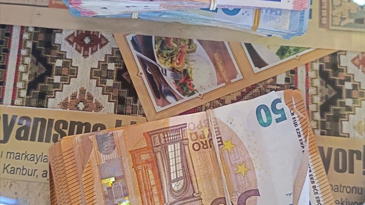 Kahramanmaraş'ta Bulunan Çanta Sahibine Ulaşır