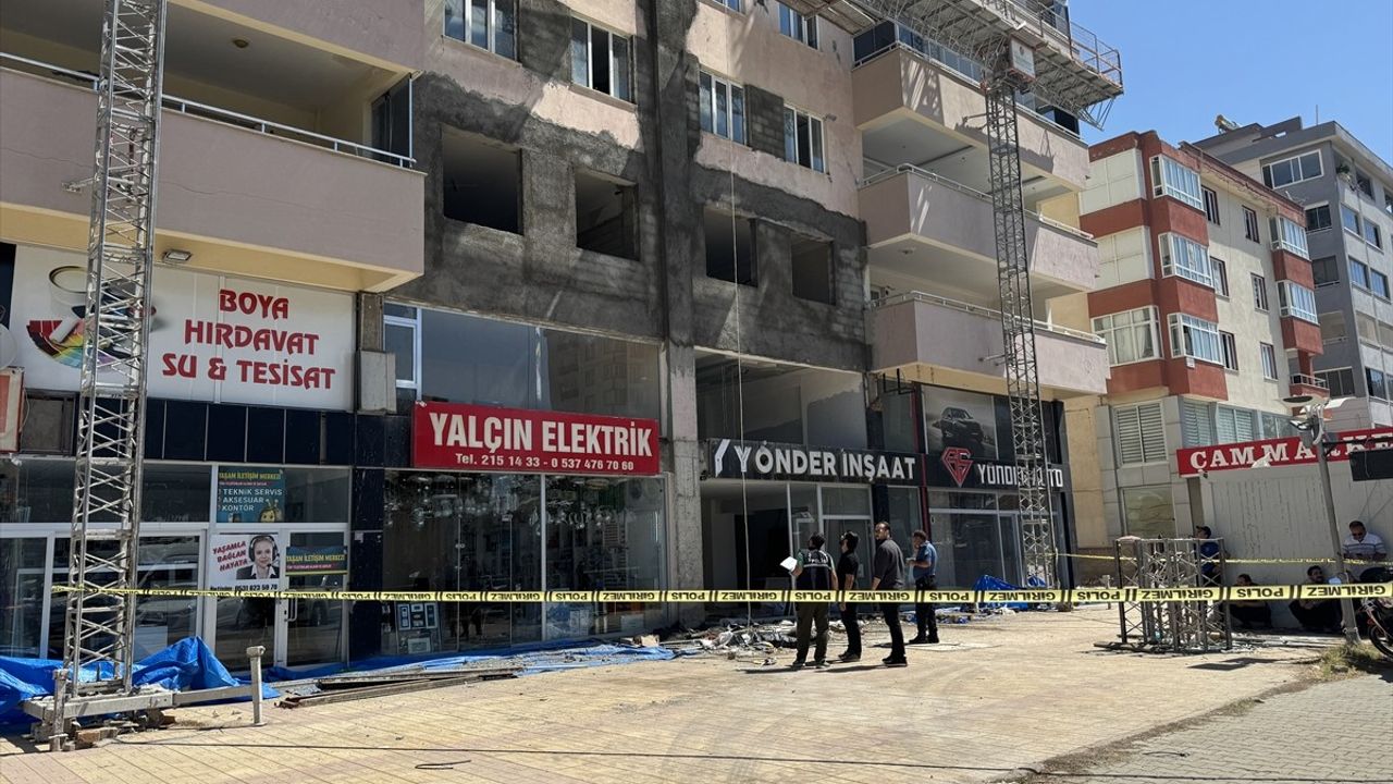 Kahramanmaraş'ta İskelenin Çökmesi Sonrası Acı Kaybı