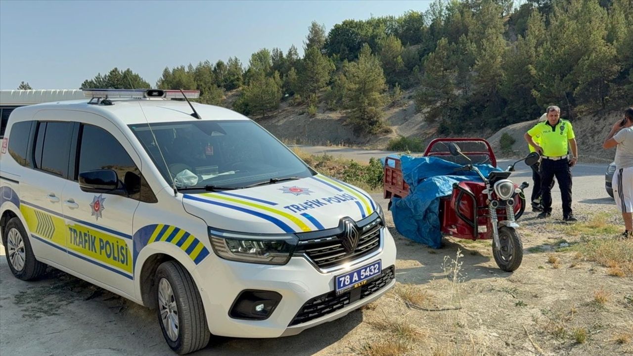 Karabük'te Motorlu Bisiklet Kazası: 6 Yaralı