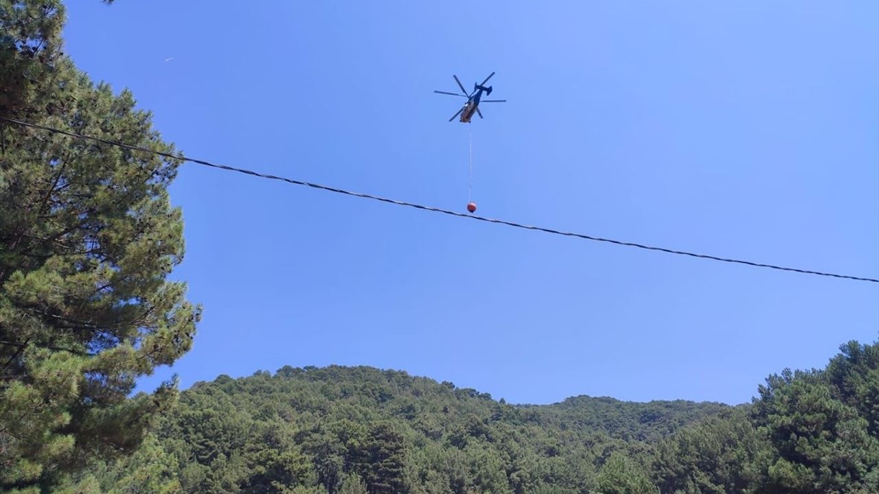 Kaş İlçesinde Orman Yangını Kontrol Altına Alındı