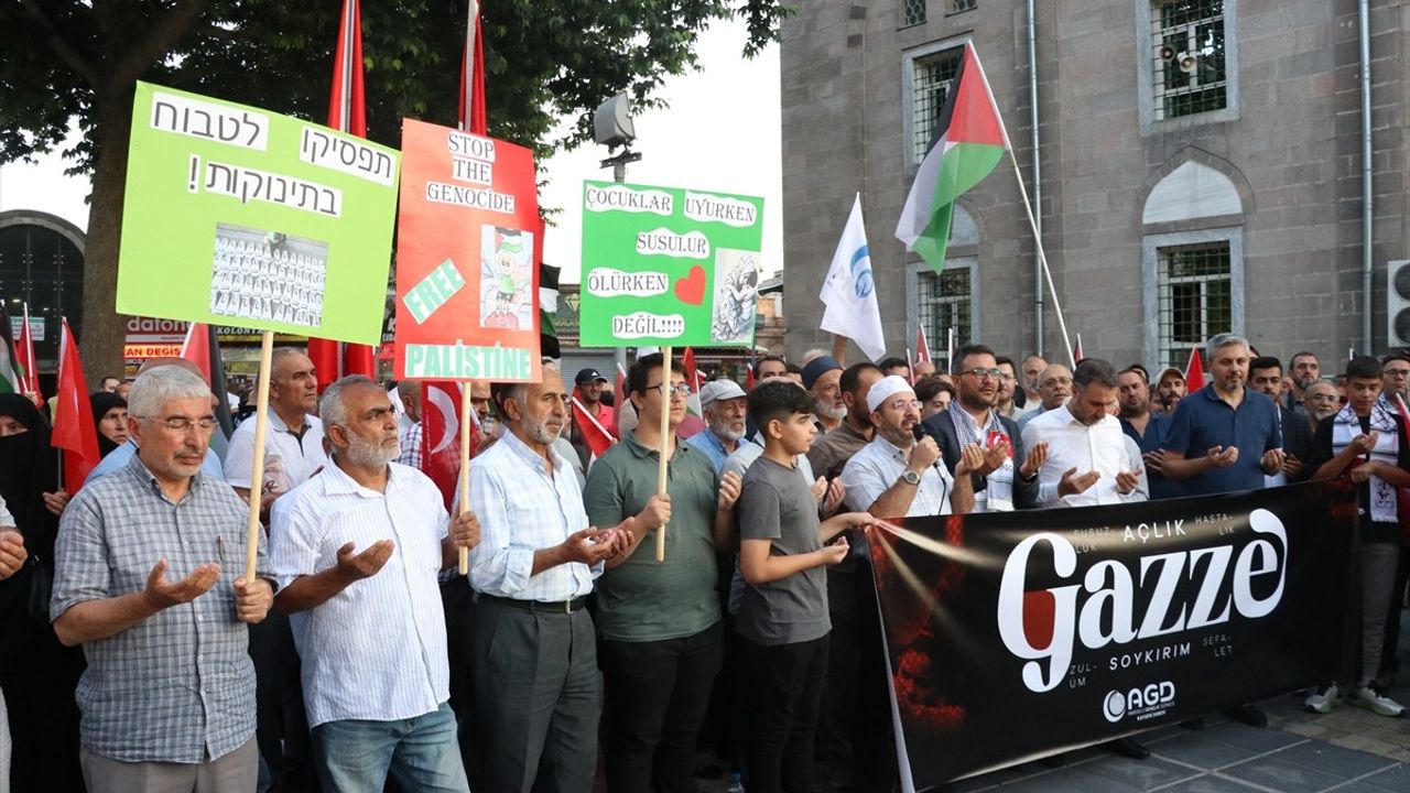 Kayseri'de Filistin İçin Protesto Gösterisi Düzenlendi