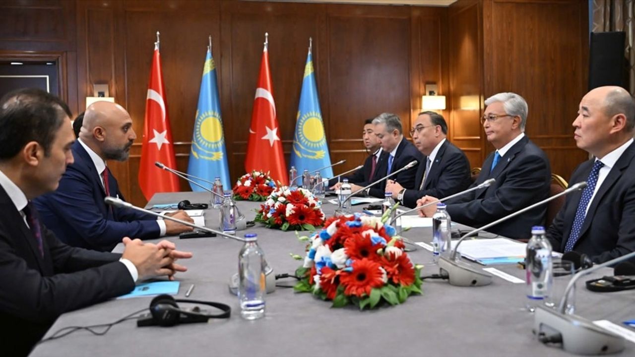 Kazakistan Cumhurbaşkanı Tokayev Türkiye'de Yatırım Görüşmeleri Yaptı