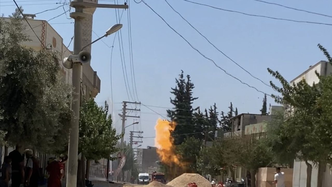 Kilis'te Doğal Gaz Borusundaki Yangın İş Yerine Zarar Verdi