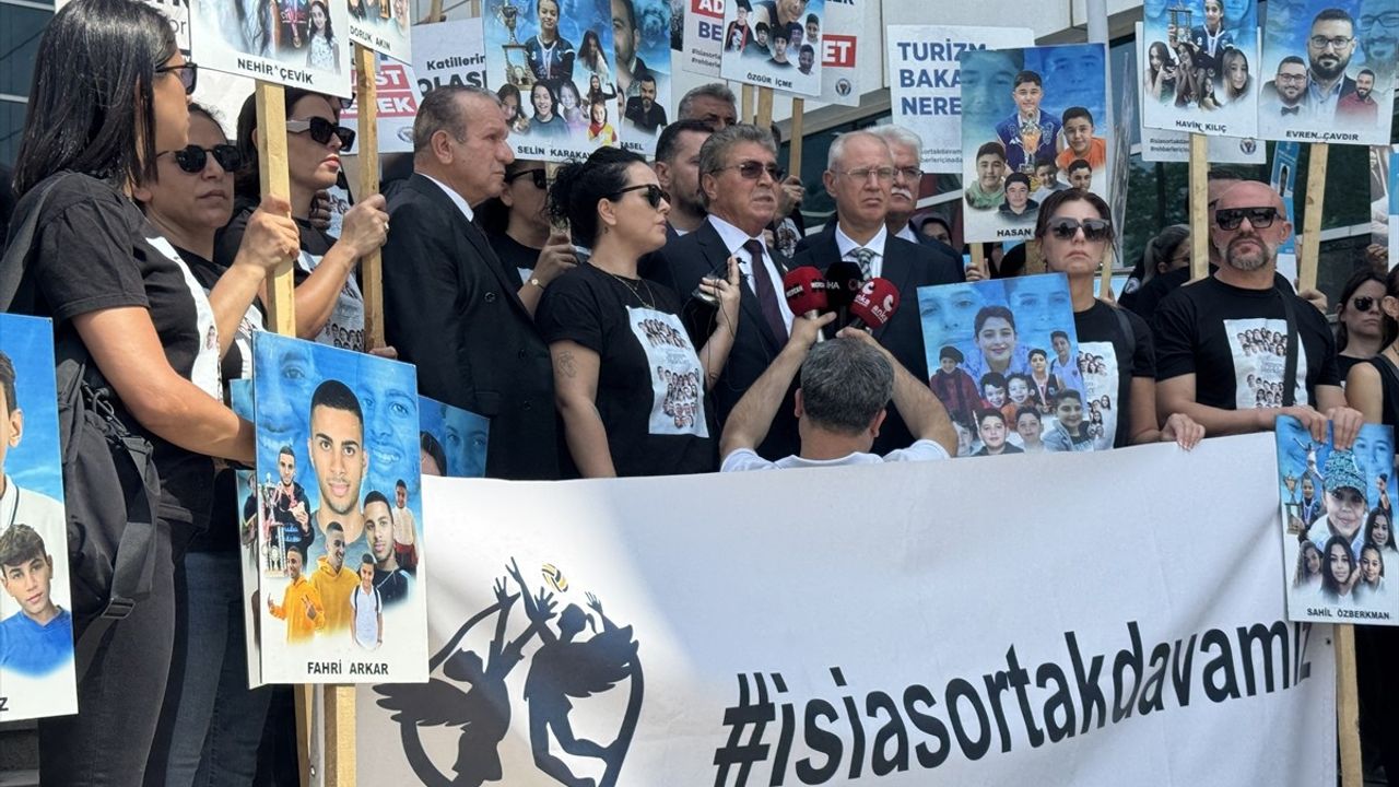KKTC Başbakanı Ünal Üstel Adıyaman'da Deprem Davasında