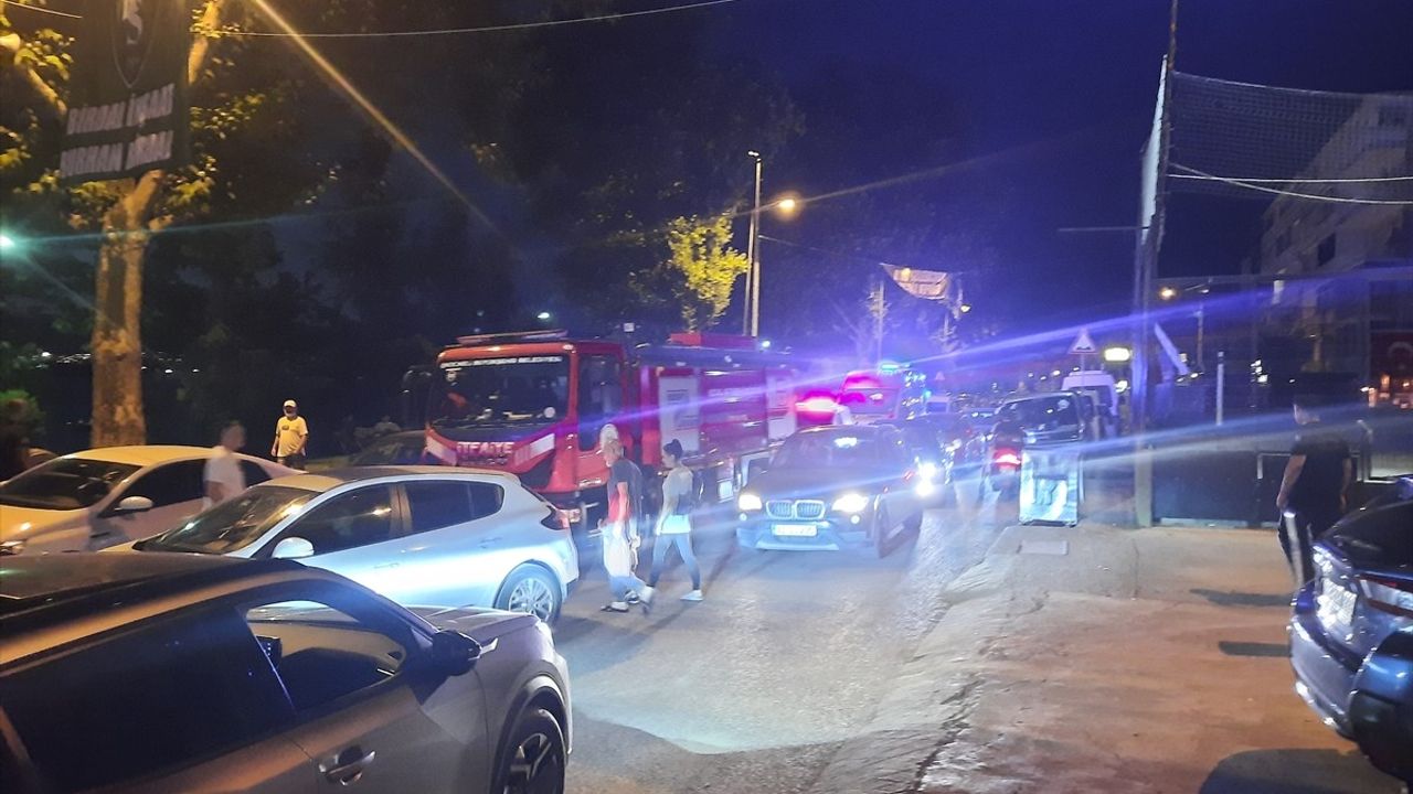 Kocaeli'de Gaz Sızıntısı Şüphesiyle Apartman Tahliyesi
