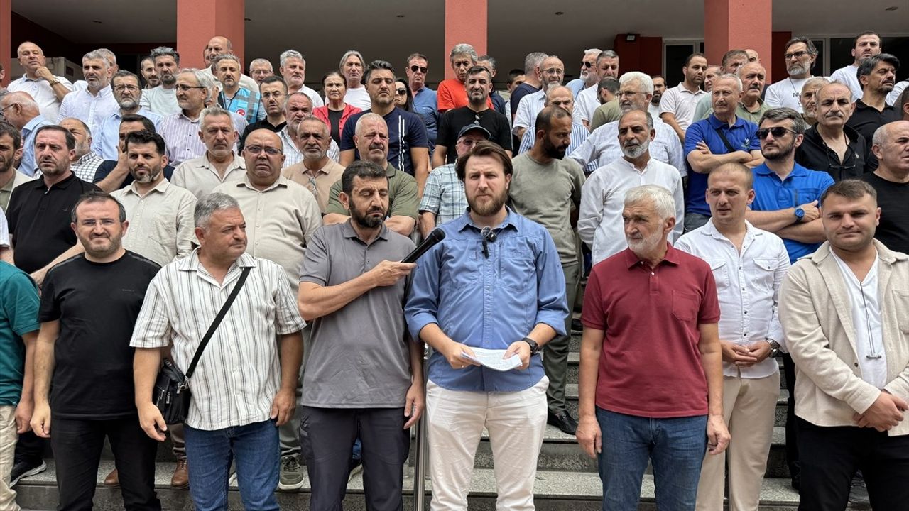 Kocaeli'de Hz. Muhammed Karikatürü İçin Suç Duyurusu