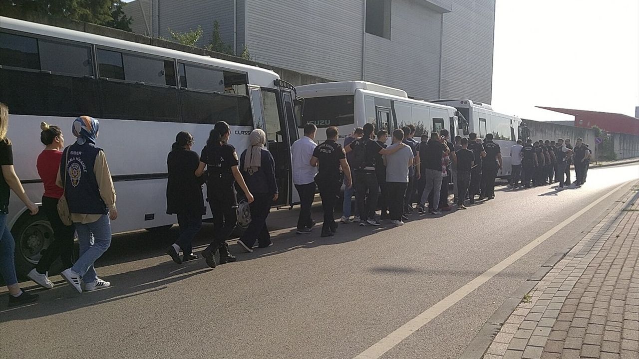 Kocaeli Merkezli Dolandırıcılık Operasyonunda 26 Tutuklama