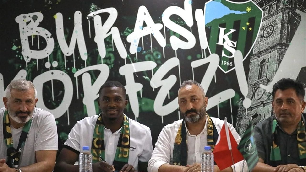 Kocaelispor Yeni Transferini Duyurdu: Anfernee Dijksteel