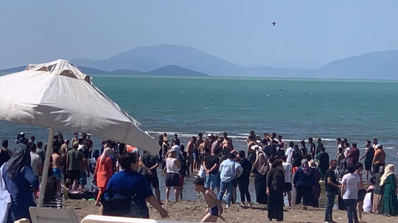 Konya'da Gölde Boğulma Tehlikesi Geçiren Çocuk Hastaneye Kaldırıldı