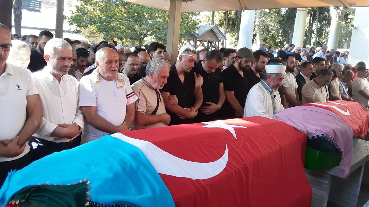 Konya'daki Trafik Kazası: Bebek ve İki Yetişkin Hayatını Kaybetti