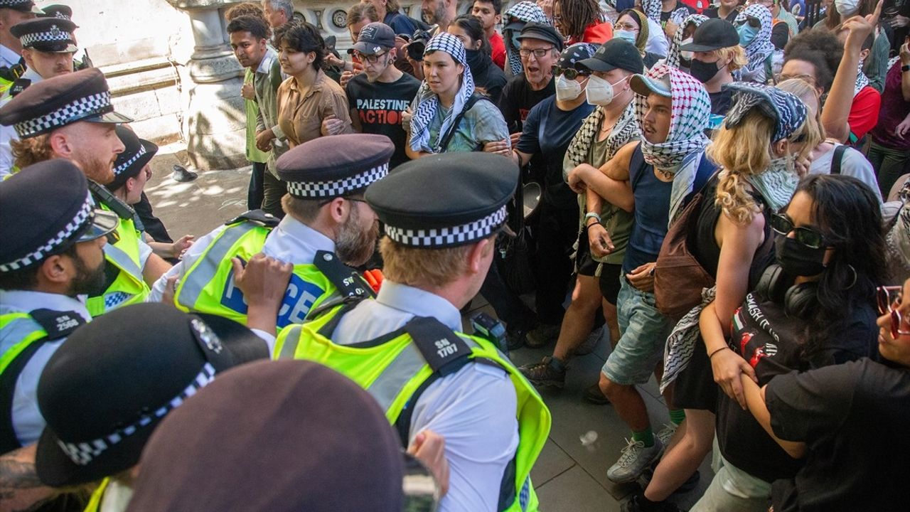 Londra'da 'Palestine Action' Grubuna Destek Eylemi Düzenlendi