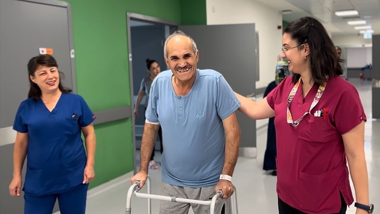 Manisa'da Yeni Bir Cerrahi Başarı: Kompleks Pelvis Kırığı Ameliyatı