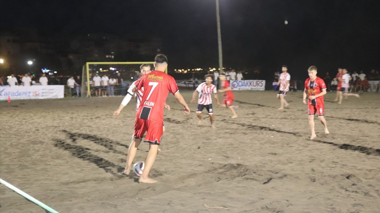 Manyetik Kum Gece Futbol Turnuvası Ordu'da Başladı