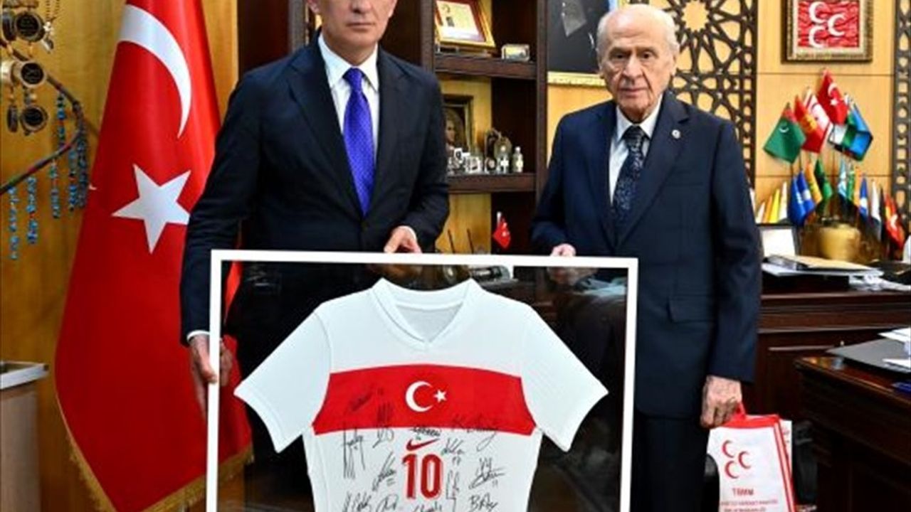 MHP Lideri Bahçeli, TFF Başkanı Hacıosmanoğlu'nu Ağırladı