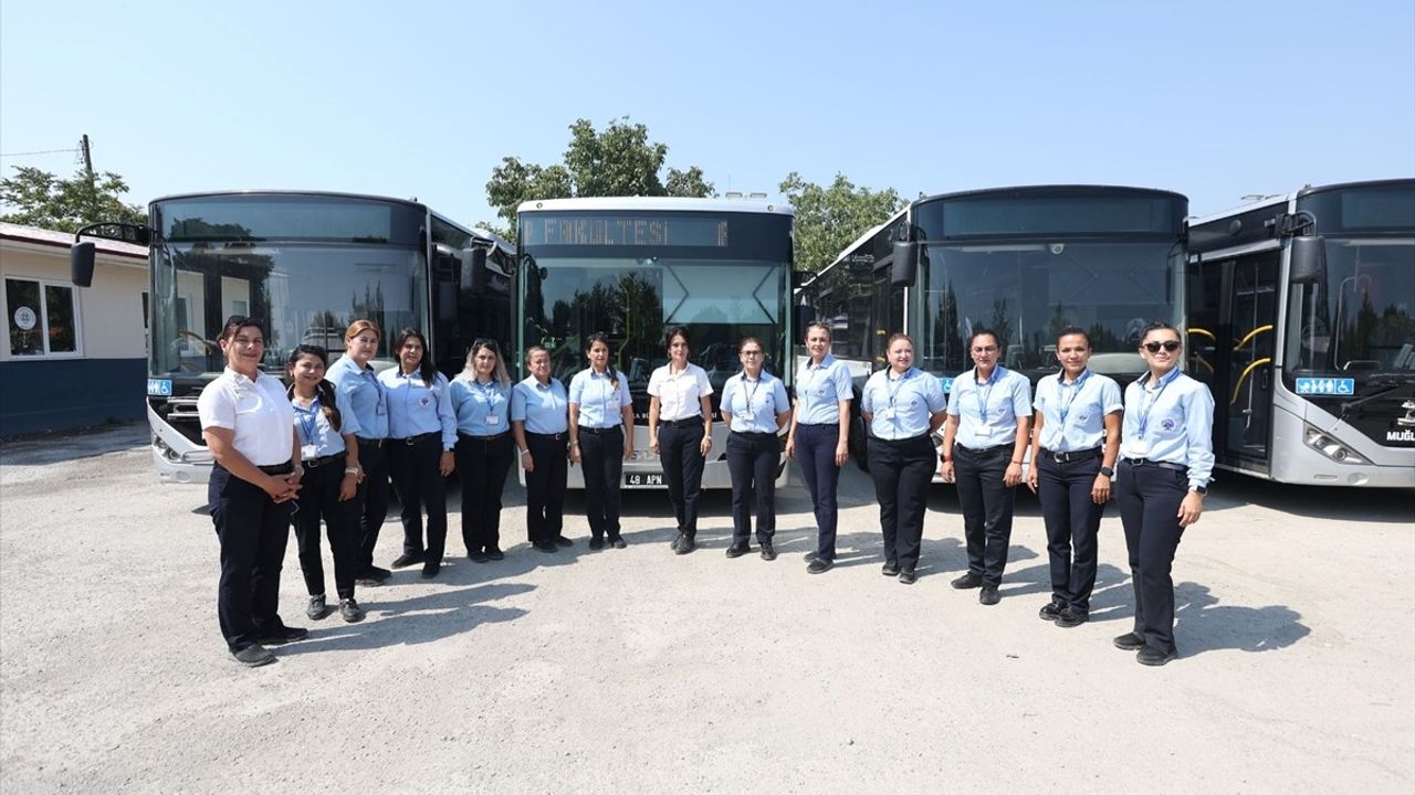 Muğla'da Kadın Şoförler Güçlü Bir Örnek Oluşturuyor