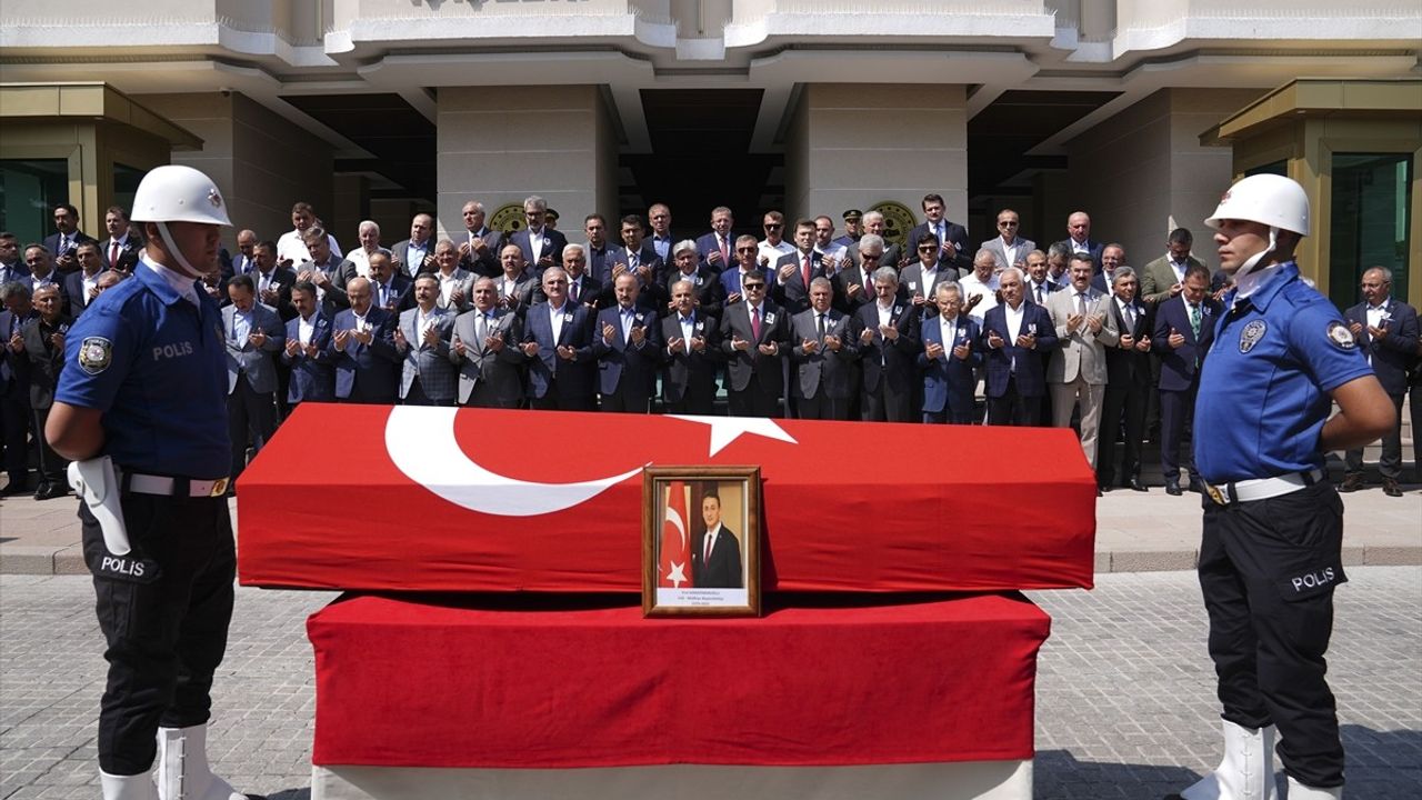 Mülkiye Başmüfettişi Erol Karaömeroğlu Son Yolculuğuna Uğurlandı