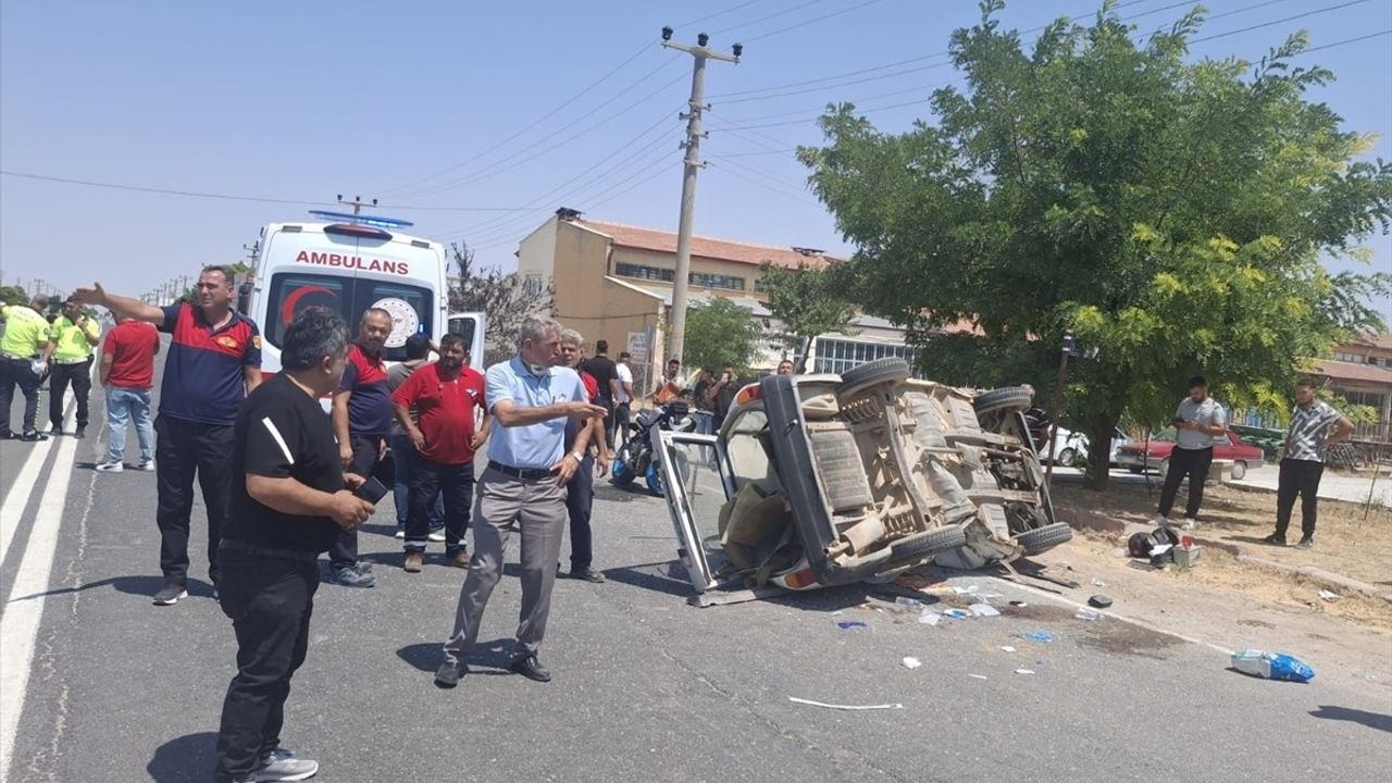 Nevşehir'de Otomobil ve Motosiklet Kazası: 3 Yaralı