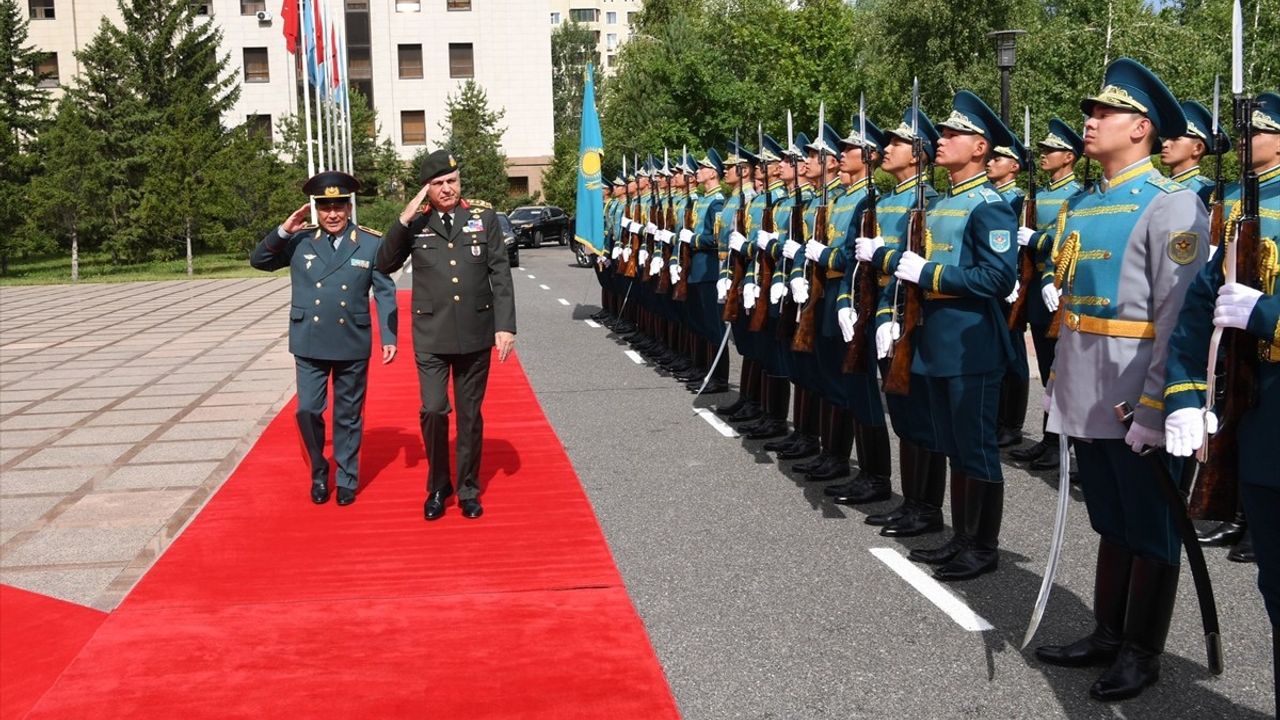 Orgeneral Metin Gürak'ın Kazakistan Ziyareti