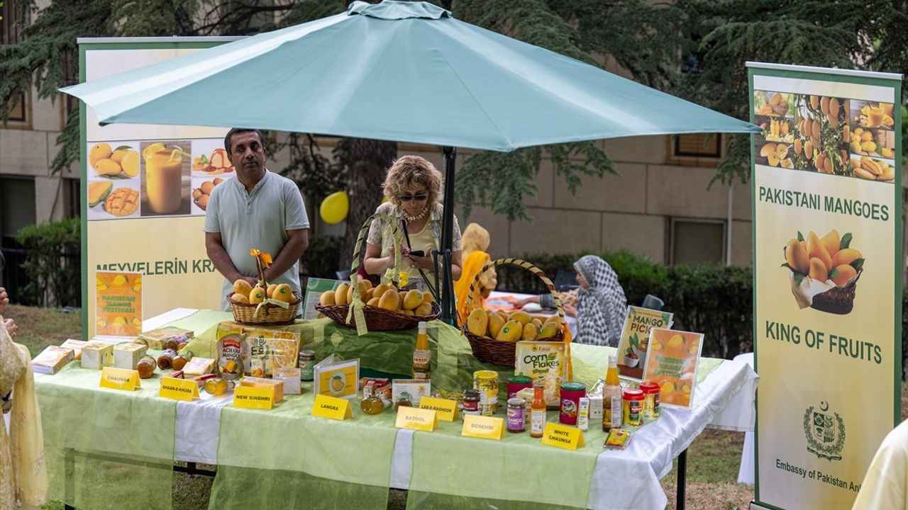 Pakistan'ın Ankara Büyükelçiliği'nden Geleneksel Mango Festivali