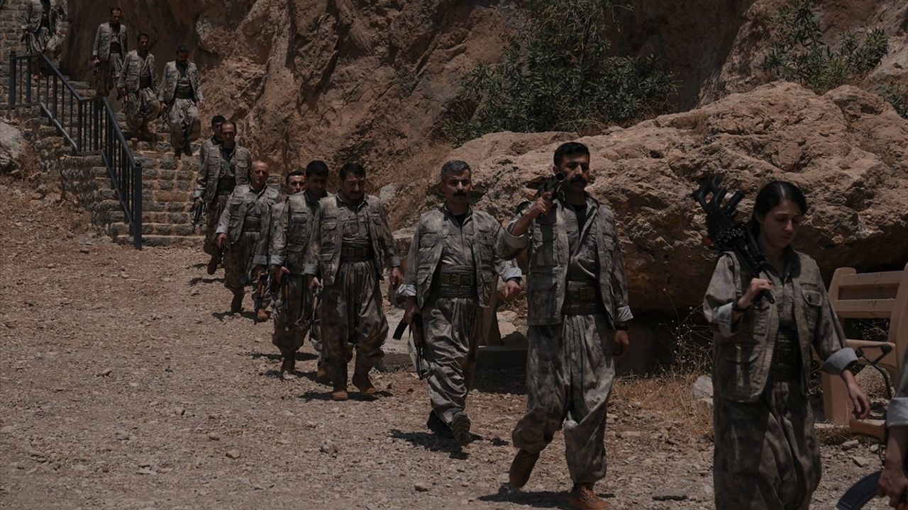 PKK, Süleymaniye'de Silah İmha Etti