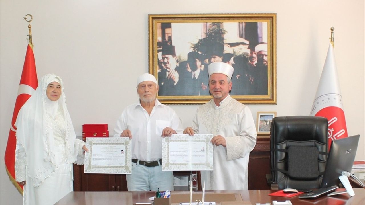 Rus Çift Aydın'da İslamiyet'i Seçti