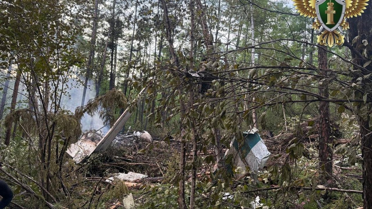 Rusya'da An-24 Uçağının Enkazı Bulundu