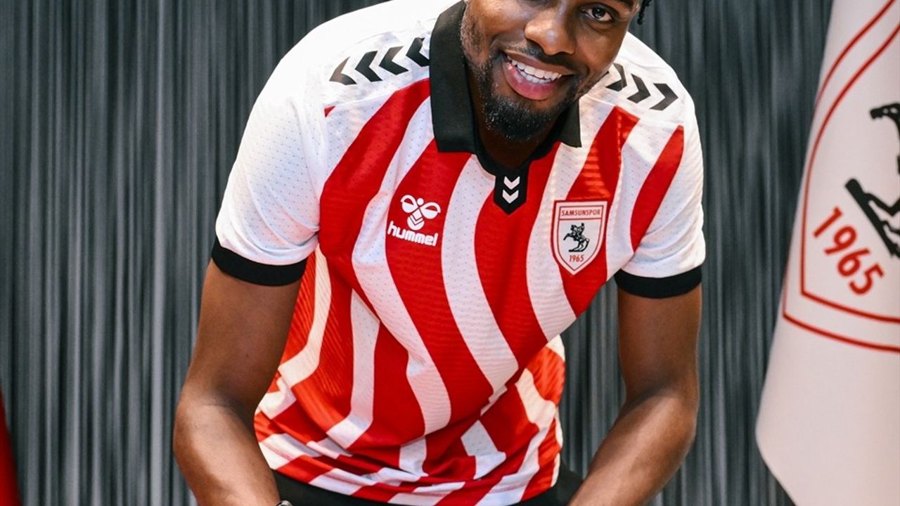 Samsunspor Antoine Makoumbou'yu Kadrosuna Kattı