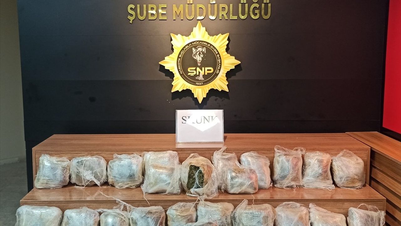 Şanlıurfa'da 24 Kilogram Sentetik Uyuşturucu Yakalandı